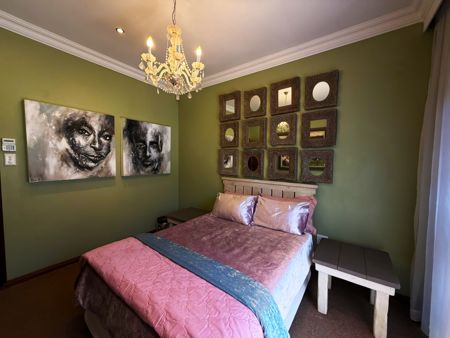 To Let 4 Bedroom Property for Rent in Van Der Hoff Park North West